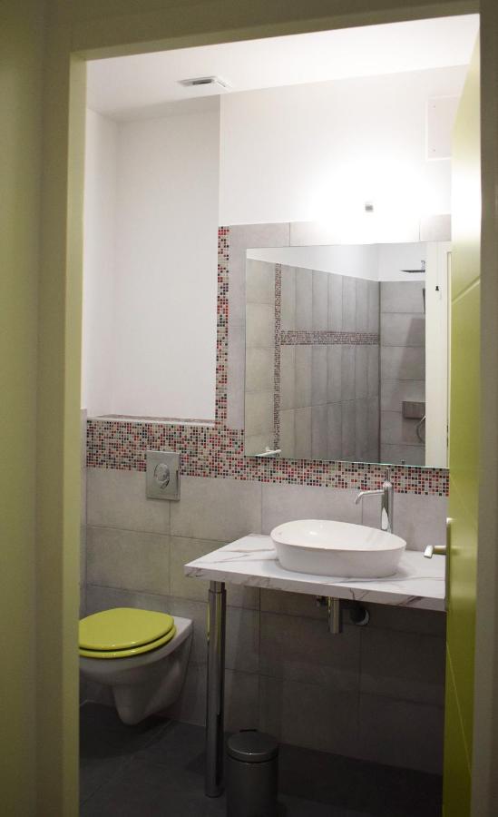 Art Home Bnb การ์กาซอน ภายนอก รูปภาพ